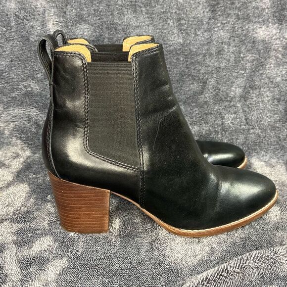 Madewell Boots Womens 7 Regan Ankle Bootie Black Leather Chelsea Slip On J8307 - Picture 1 of 8
